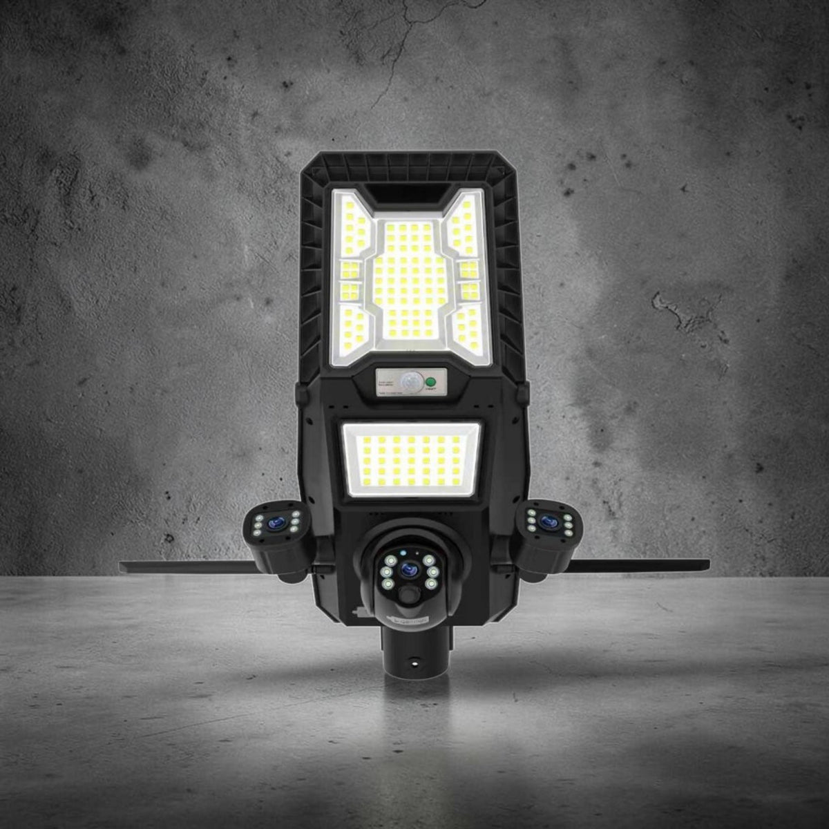 Sentinel Titan 3-Lens Solar Floodlight Camera